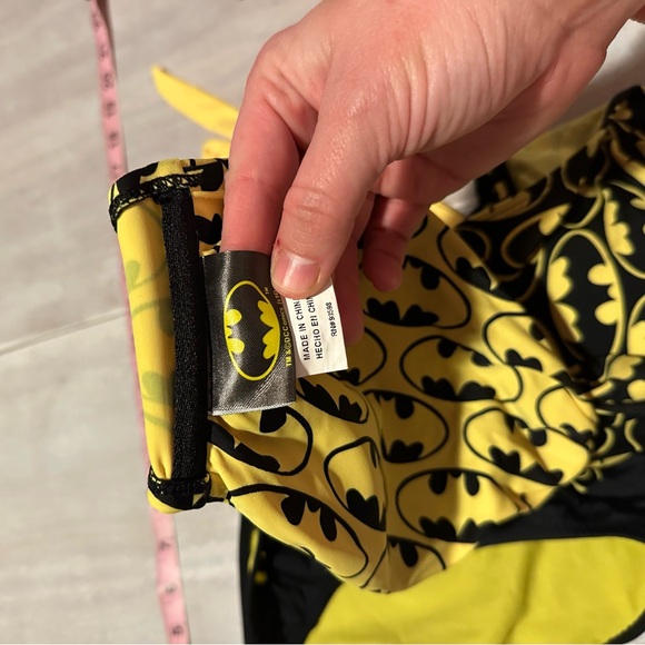 Hot Topic Batman Logo Bikini Set - Picture 4 of 6